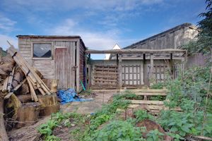 Rear External- click for photo gallery